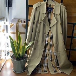 Wanted Burberry Woman's Vintage Coat